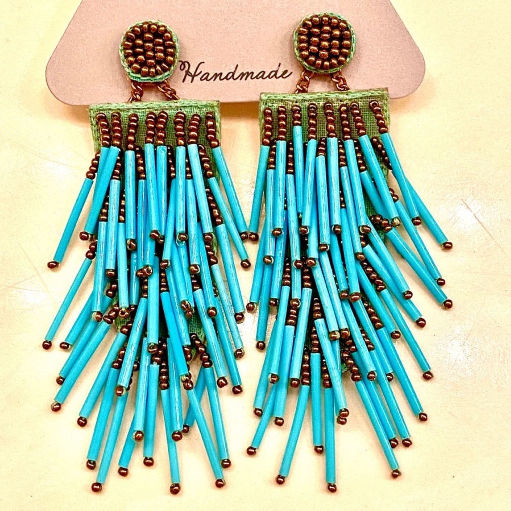 Nwt Deepa Gurnani Beaded Gold Statement Earrings 75$